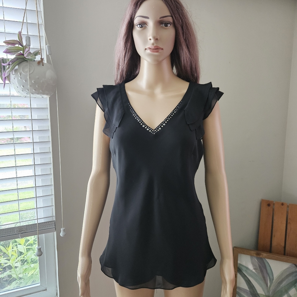 Nine West black sleeveless ruffles v neck blouse top long line